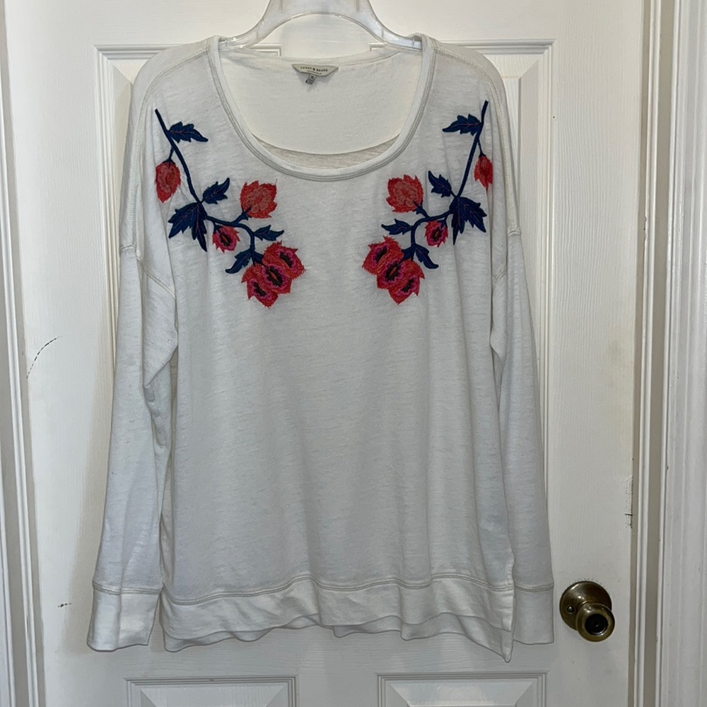 Lightweight Lucky Brand sweatshirt